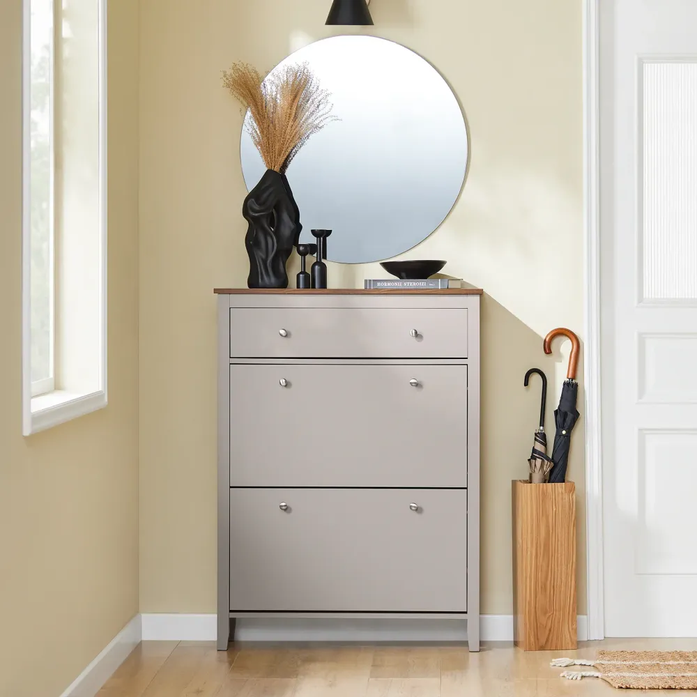 Genialt pladsbesparende: slankt skoskab til gangen – kun 24 cm dybt, B80xD25xH108 cm, lysbrun