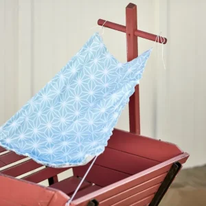 Markise hvide diamanter på pastelblå
