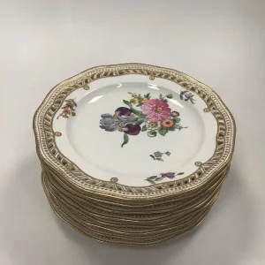 Sæt på 8 Royal Copenhagen Flora Danica Tallerkener med Blomster No 213/3584