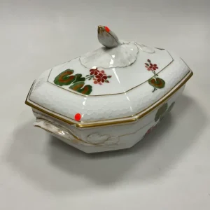 Royal Copenhagen Art Nouveau Stel No. 225 Pelargonie Terrin No. 2038 / 2040