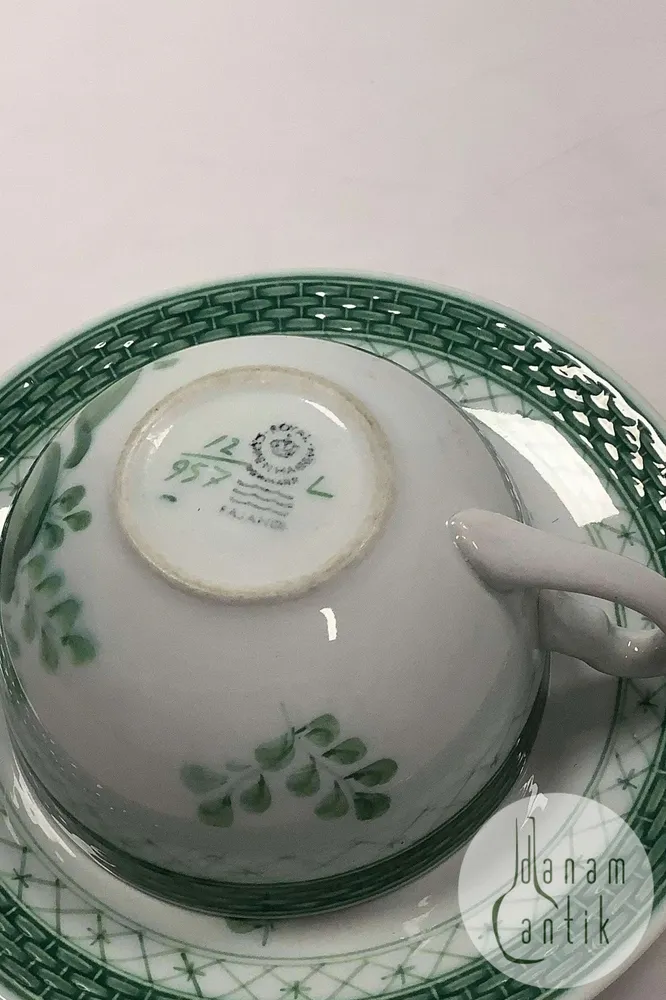 Royal Copenhagen Grøn Tranquebar Thekop med underkop No 957