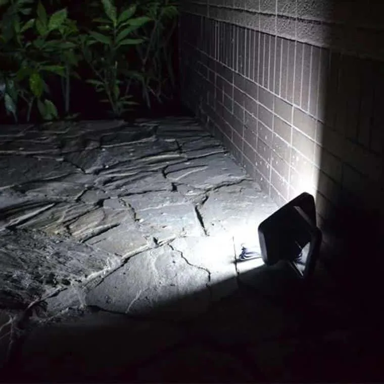 LED Lampe sort (firkantet) m/bevægelsessensor - Solcelle/Solar