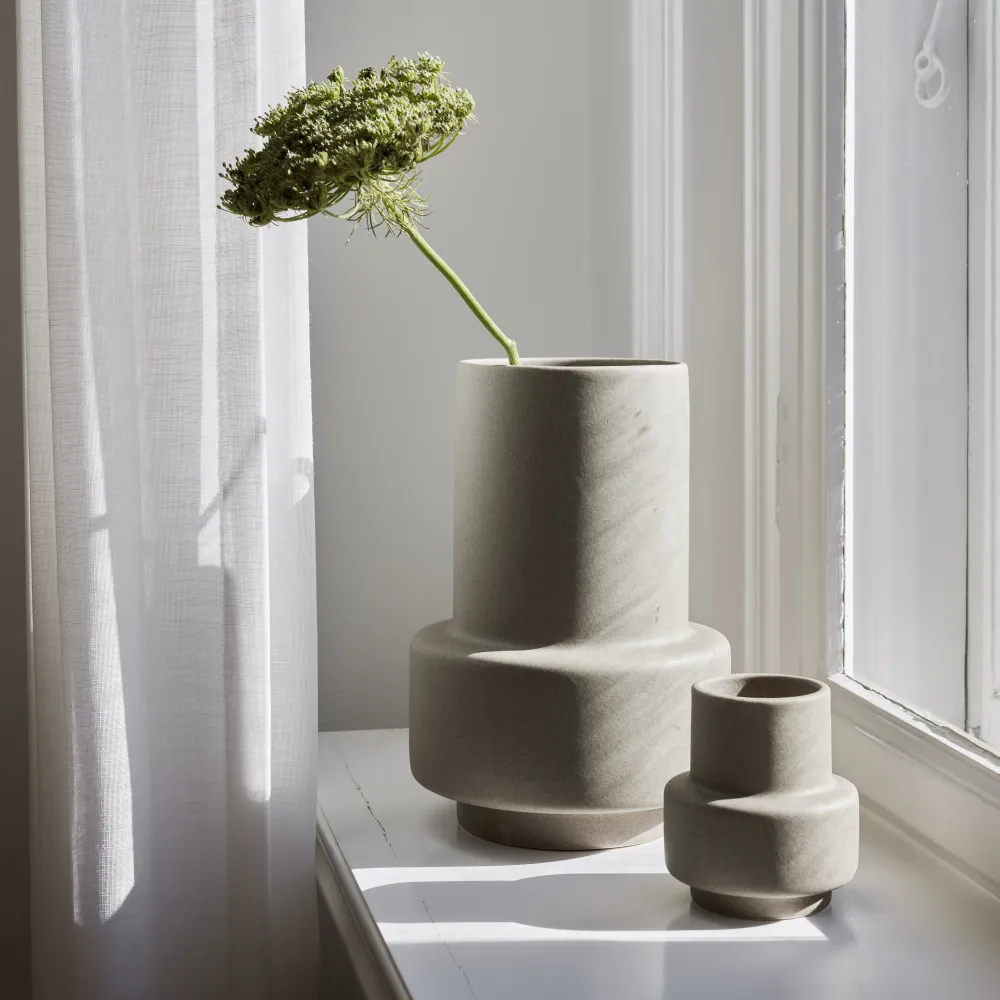 Hurricane Ceramic, Small - Dark stone