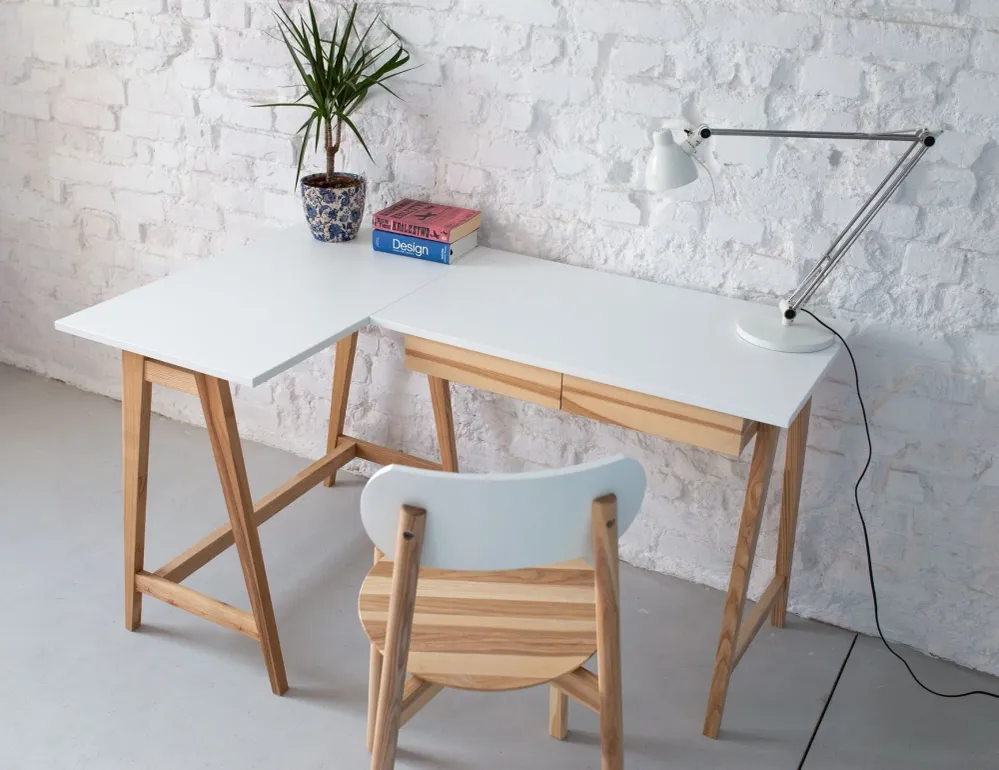 LUKA Asketræ Hjørneskrivebord B135 x D85cm Pearl Venstre Side