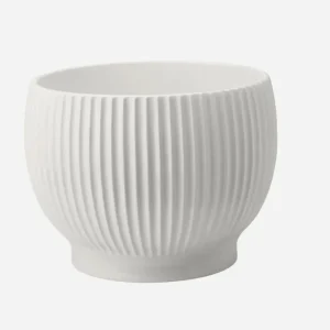 Knabstrup Keramik Urtepotteskjuler med riller, medium, ivory